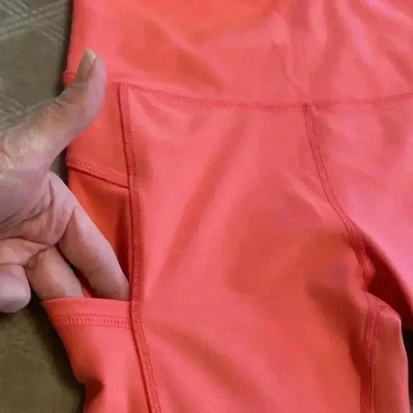 Gottex Peach Leggings, Yoga Pants in Size Small. - Picture 5 of 11